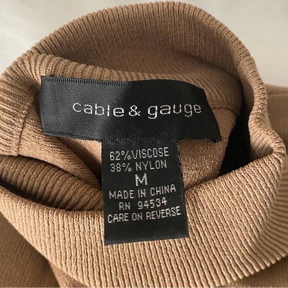 Cable & Gauge Sleeveless Top - Picture 6 of 6